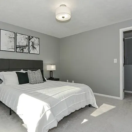 *New* Beautiful 3 Floor Townhome With Sauna Manchester Exterior photo